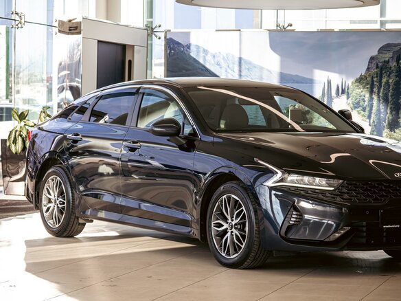2022 Kia K5 III, синий, 2495000 рублей - вид 6