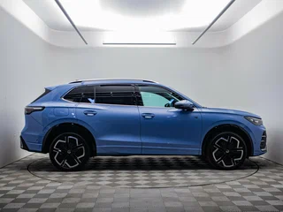 2024 Volkswagen Tiguan L Pro III (China Market), голубой, 4280000 рублей, вид 4