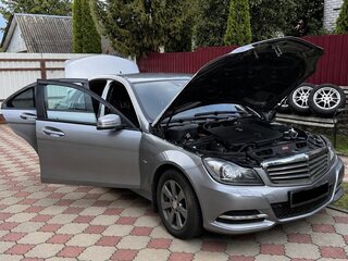 2011 Mercedes-Benz C-Класс 220 CDI III (W204) Рестайлинг, серебристый, 1281260 рублей, вид 2