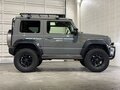 2023 Suzuki Jimny Sierra IV, серебристый, 1576911 рублей - вид 1