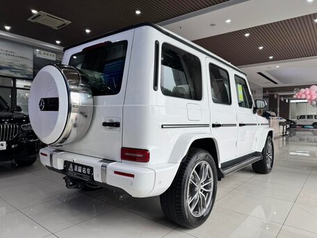 2026 Mercedes-Benz G-Класс 450 d III (W465) Рестайлинг, белый, 17500000 рублей, вид 4