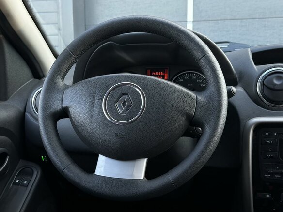 2014 Renault Duster I, бежевый, 989000 рублей - вид 10
