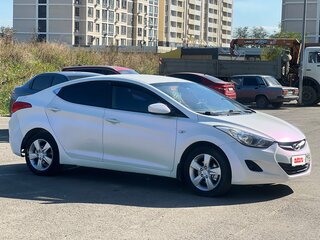 2013 Hyundai Elantra V (MD), белый, 670000 рублей, вид 4