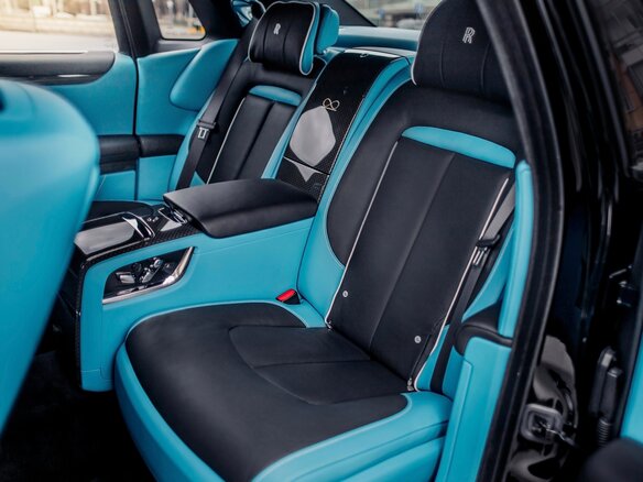 2022 Rolls-Royce Ghost Black Badge II (Series I), чёрный - вид 17