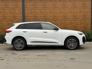 2026 Audi Q5 L III (GU), белый, 5995000 рублей, вид 4