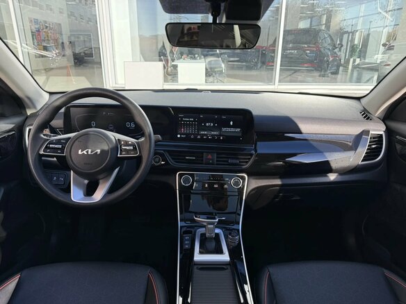 2023 Kia Seltos I Рестайлинг, белый, 2350000 рублей - вид 6