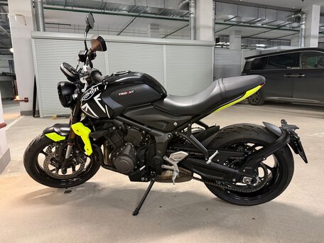 2024 Triumph Trident 660, жёлтый, 1000000 рублей, вид 1