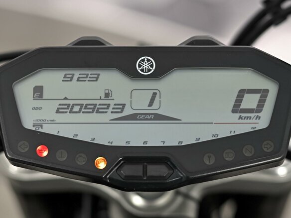 2015 Yamaha MT-07 (FZ-07), серый, 695000 рублей - вид 8