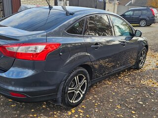 2011 Ford Focus III, серый, 599000 рублей, вид 4