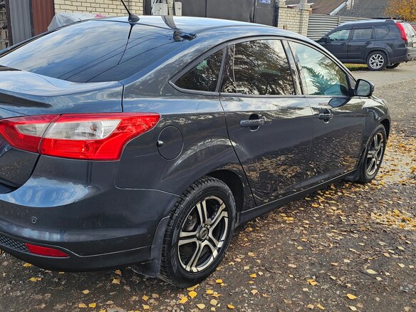 2011 Ford Focus III, серый, 599000 рублей - вид 3