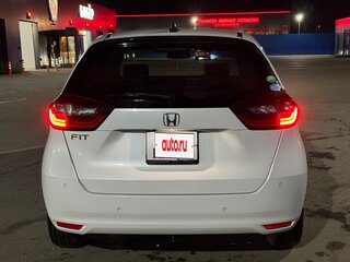 2020 Honda Fit IV, белый, 1250000 рублей, вид 3