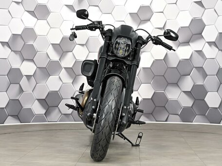 2018 Harley-Davidson FXDR 114, чёрный, 1999000 рублей, вид 5