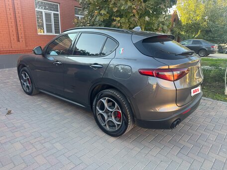 2022 Alfa Romeo Stelvio I Рестайлинг, серый, 3180000 рублей, вид 4