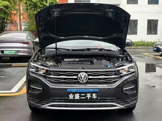 2022 Volkswagen Tayron I, чёрный, 2350000 рублей, вид 2
