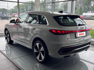 2025 Audi Q5 40 TFSI III (GU), белый, 9770000 рублей, вид 3