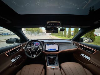 2025 Mercedes-Benz E-Класс 220 d VI (W214, S214), чёрный, 8450000 рублей, вид 5
