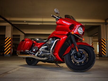 2010 Kawasaki VN1700 Vulcan, красный, 830000 рублей, вид 1