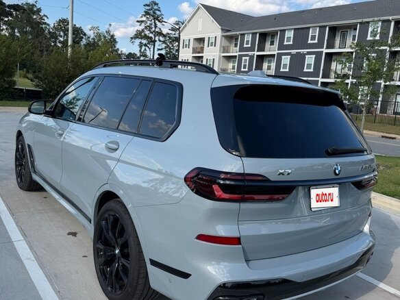 2025 BMW X7 M60i I (G07) Рестайлинг, серый, 17500000 рублей - вид 6