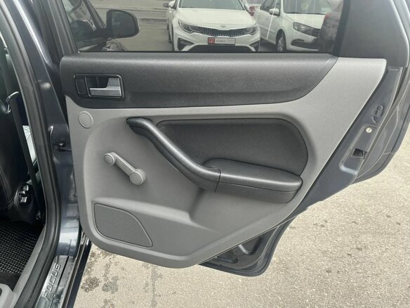 2010 Ford Focus II Рестайлинг, серый, 739000 рублей - вид 24