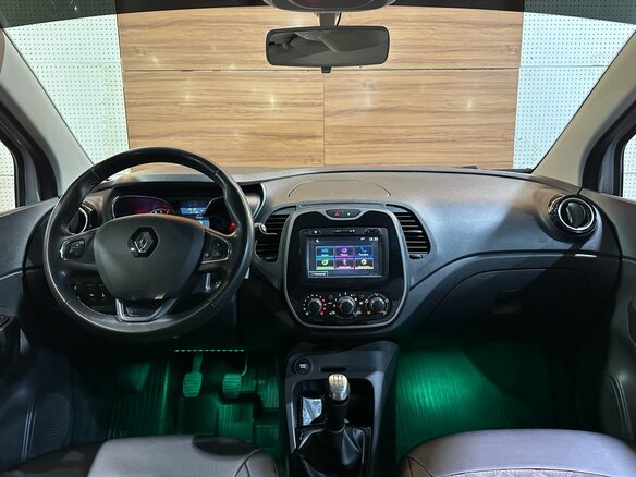 2018 Renault Kaptur I, серебристый, 1490000 рублей - вид 8