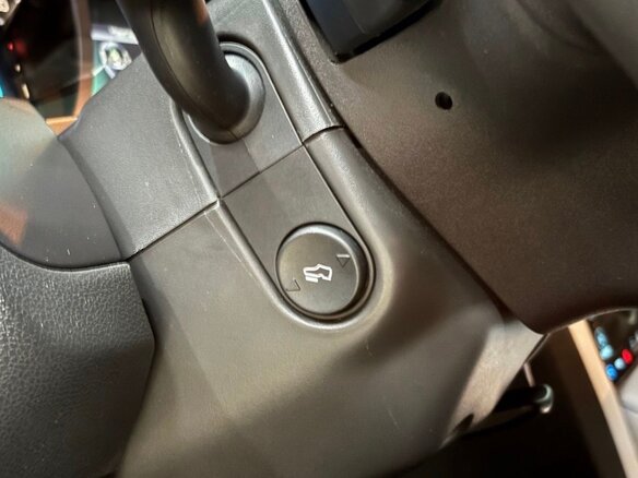2014 Ford Explorer Sport V, чёрный, 1500000 рублей - вид 22