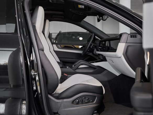 2026 Porsche Cayenne Coupé III Рестайлинг, чёрный, 17400000 рублей - вид 7