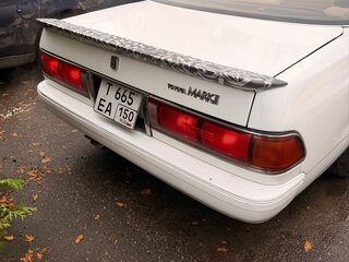 1989 Toyota Mark II VI (X80), белый, 400000 рублей, вид 2