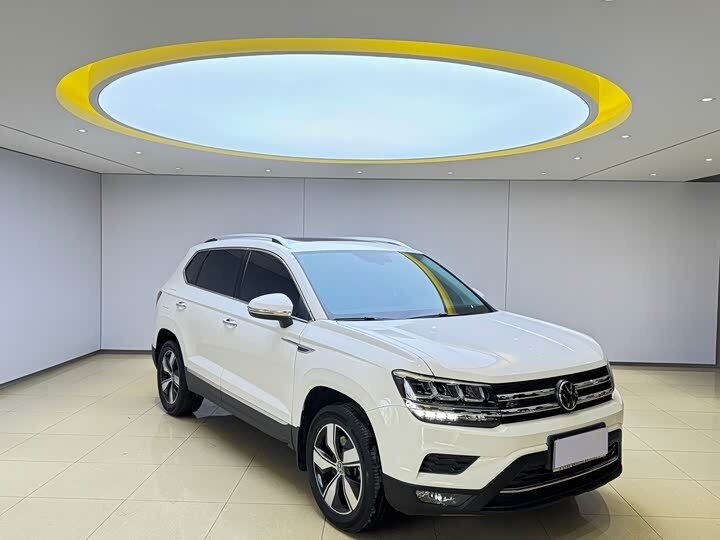 Открыть фотографии: Volkswagen Tharu I