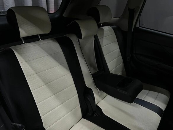 2014 Mitsubishi Outlander III Рестайлинг, белый, 1049888 рублей - вид 19