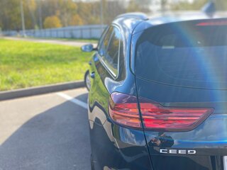 2022 Kia Ceed III Рестайлинг, чёрный, 2400000 рублей, вид 4