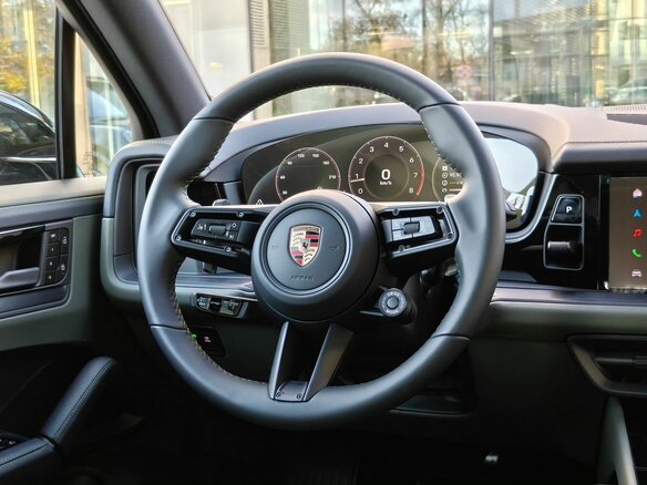 2026 Porsche Cayenne III Рестайлинг, чёрный, 20980000 рублей - вид 20