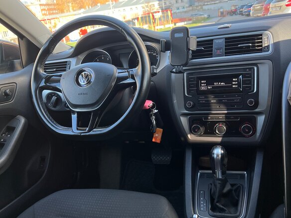 2018 Volkswagen Jetta VI Рестайлинг, коричневый, 1490000 рублей - вид 8