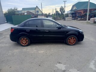 2011 Kia Rio II Рестайлинг, чёрный, 640000 рублей, вид 5