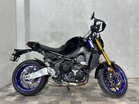 2021 Yamaha MT-09 (FZ-09), чёрный, 1057000 рублей, вид 1