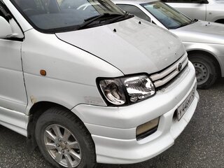 2000 Toyota Lite Ace Noah V, белый, 600000 рублей, вид 2