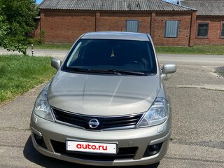 2012 Nissan Tiida I Рестайлинг, коричневый, 850000 рублей, вид 2