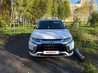 2022 Mitsubishi Outlander III Рестайлинг 3, белый, 2500000 рублей, вид 1