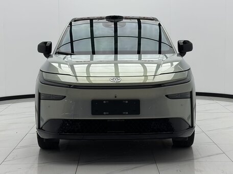 2025 Toyota bZ3X 58.3 kWh, серебристый, 2970000 рублей, вид 2