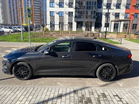 2021 Kia K5 III, серый, 2505000 рублей - вид 13