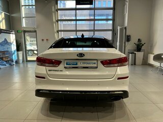 2019 Kia Optima IV Рестайлинг, белый, 1190000 рублей, вид 5