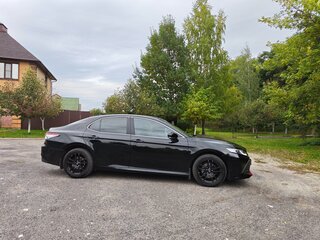 2019 Toyota Camry VIII (XV70), чёрный, 2220000 рублей, вид 4