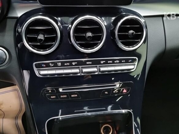 2016 Mercedes-Benz C-Класс 200 BlueTEC IV (W205), белый, 1440017 рублей - вид 11
