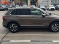 2019 Volkswagen Tiguan II, коричневый, 1990000 рублей - вид 2