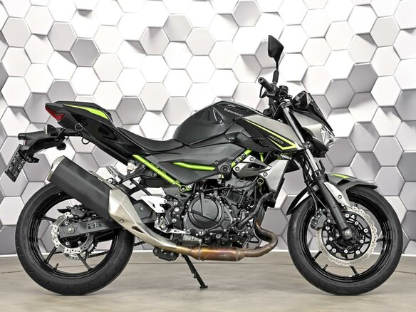 2023 Kawasaki Z 400, чёрный, 599000 рублей - вид 2