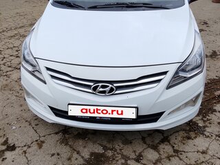 2015 Hyundai Solaris I Рестайлинг, белый, 1120000 рублей, вид 1