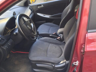 2012 Hyundai Solaris I, красный, 650000 рублей, вид 5