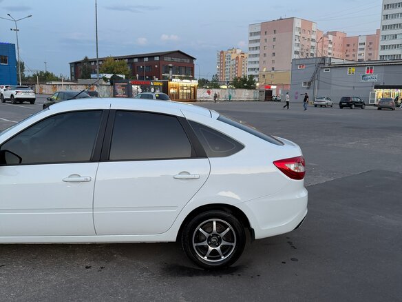 2023 Lada (ВАЗ) Granta I Рестайлинг, белый, 720000 рублей - вид 6