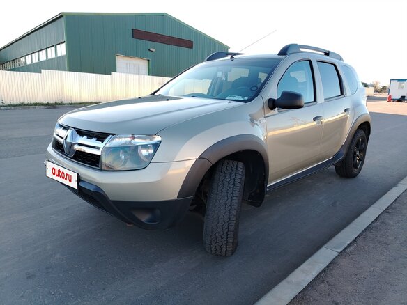 2014 Renault Duster I, бежевый, 890000 рублей