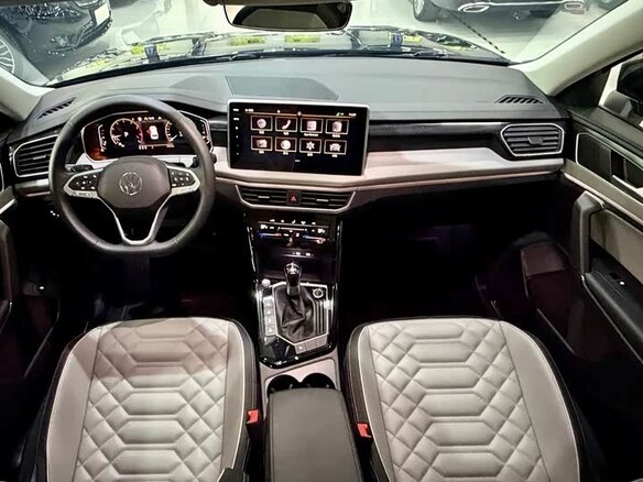 2023 Volkswagen Tayron I Рестайлинг, чёрный, 1870000 рублей - вид 9