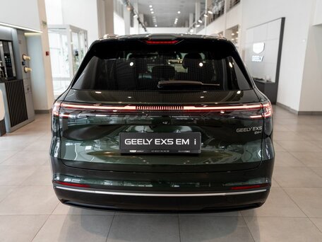 2026 Geely EX5 Гибрид EM-R, зелёный, 3829990 рублей, вид 5